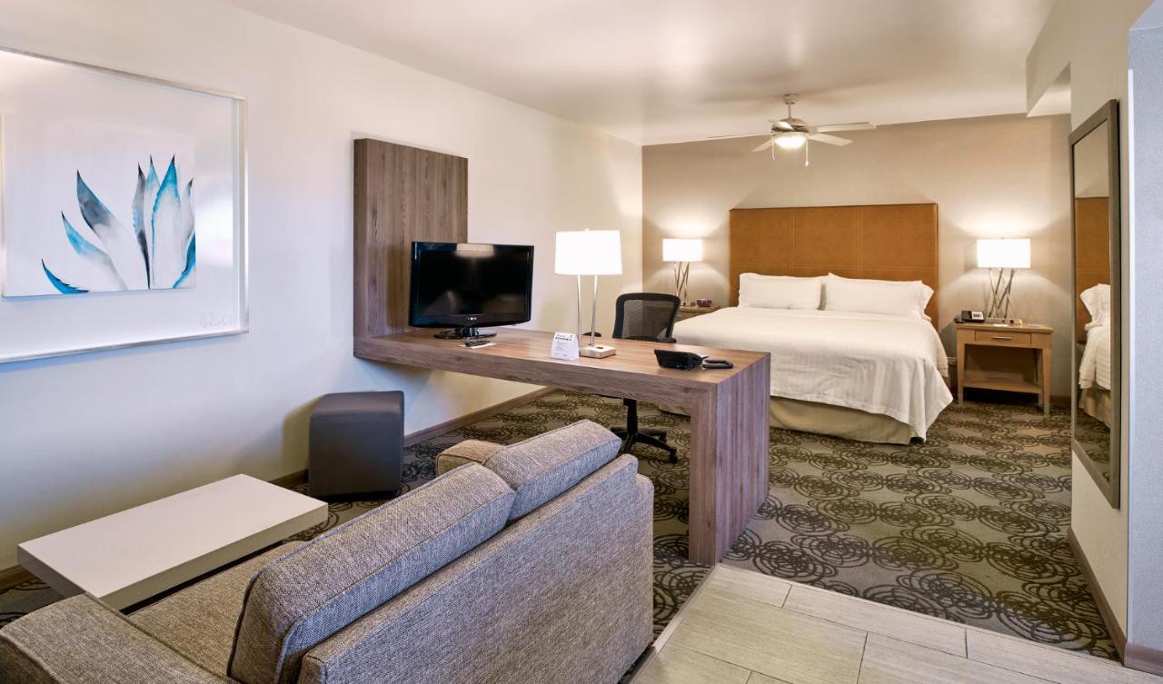 Holiday Inn Hotel & Suites Chihuahua By Ihg Ngoại thất bức ảnh