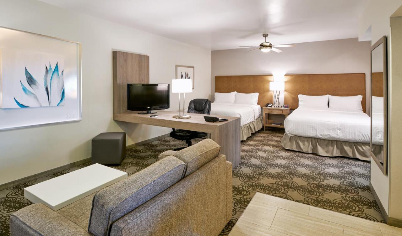 Holiday Inn Hotel & Suites Chihuahua By Ihg Ngoại thất bức ảnh